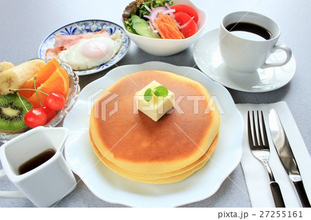 ホットケーキ朝食の写真素材