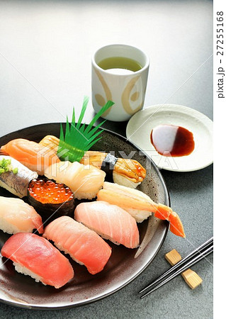 おいしそうな江戸前寿司の写真素材
