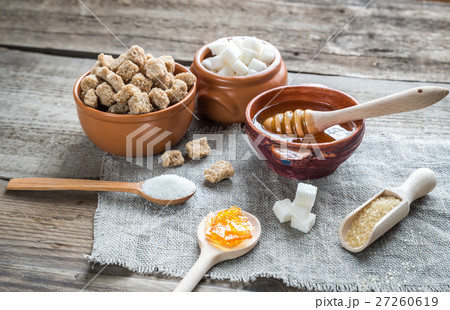 Different types and forms of sugar 27260619