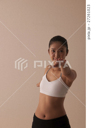 ホットヨガ 27261023