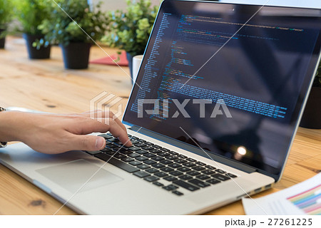 ビジネスマン、プログラマー　撮影協力:RYOZAN PARK大塚 27261225
