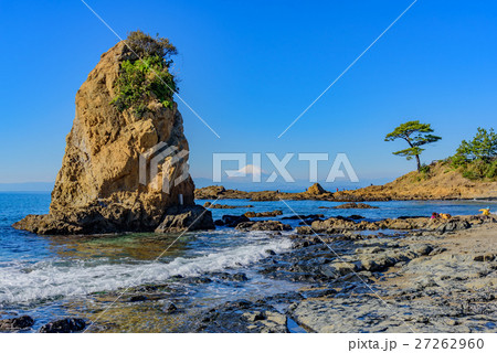 立石海岸と富士山 27262960