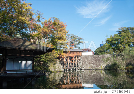 和歌山城の紅葉渓庭園 和歌山城の紅葉渓庭園 27266945