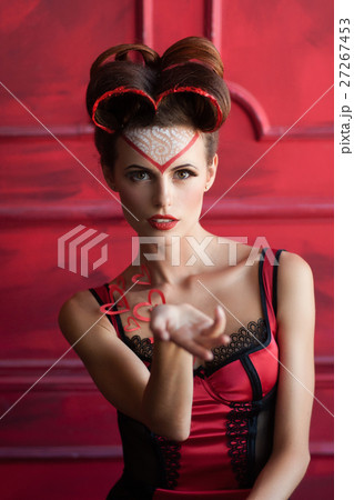 Beautiful sexy woman beckoning you Beautiful sexy woman beckoning you 27267453