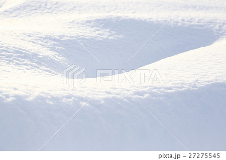 北海道　雪原 27275545