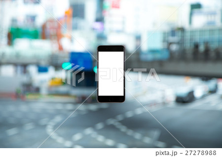 スマホ 携帯電話 スマートフォン 都市風景 東京 不動産イメージ スマホ 携帯電話 スマートフォン 都市風景 東京 不動産イメージ 27278988