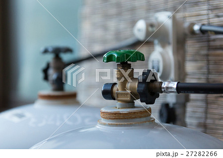 ガス栓　ガスボンベ 27282266