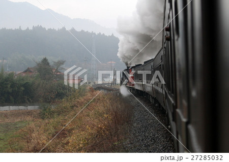 SL津和野稲荷号の車内 27285032