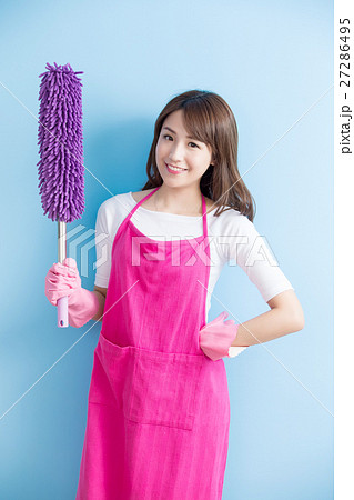 beauty housewife take feather duster 27286495