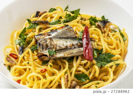 アンチョビのパスタ Pasta Italian food of the anchovy アンチョビのパスタ Pasta Italian food of the anchovy 27288962