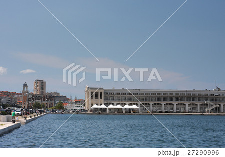 Bulding on Molo Bersagliery in Trieste, Italy 27290996