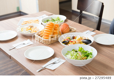 レストランランチ レストランランチ 27295489