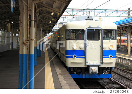 北陸本線 普通列車 直江津駅 北陸本線 普通列車 直江津駅 27296048