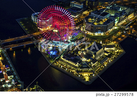 遊園地の夜景 27299578