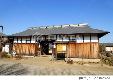 旧高橋家長屋門(武蔵野市) 旧高橋家長屋門(武蔵野市) 27302528