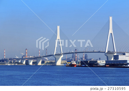 秋晴れの鶴見 27310595