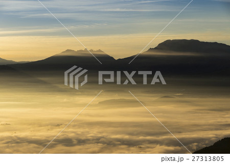 阿蘇山の雲海 阿蘇山の雲海 27313805