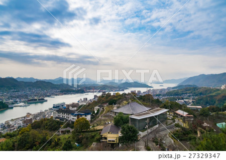 広島・尾道の千光寺から望む瀬戸内の秋の多島美 広島・尾道の千光寺から望む瀬戸内の秋の多島美 27329347