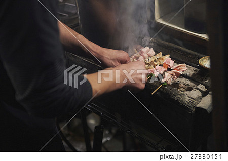 中州屋台　厨房　店主　手元 27330454