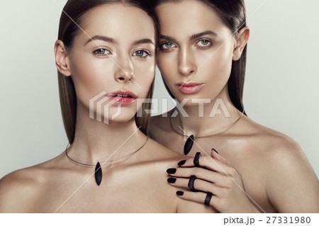 Beautyful girl with nude make up 27331980