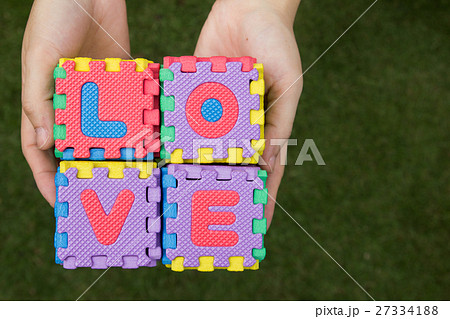 Puzzle wording love has hold on hand Puzzle wording love has hold on hand 27334188