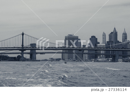 ニューヨーク / マンハッタン橋・ブルックリン橋 27336114