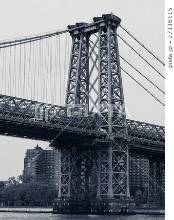 ニューヨーク / ウィリアムズバーグ橋 27336115