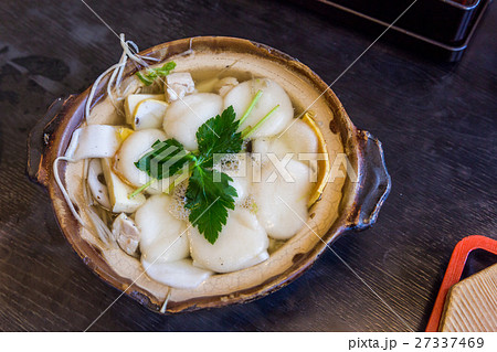 Shimabara Guzoni - soup with rice cake and seafood 27337469