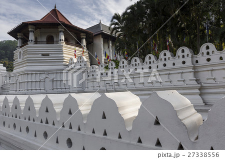 Temple Of The Sacred Tooth Relic Temple Of The Sacred Tooth Relic 27338556