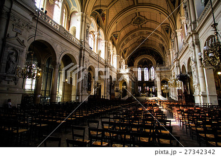 Trinity in Paris Trinity in Paris 27342342