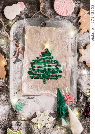 holiday gingerbreads holiday gingerbreads 27348358