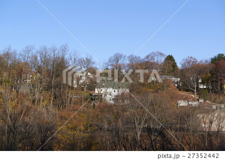 Pennsylvania 27352442