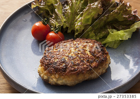 ハンバーグ 27353385