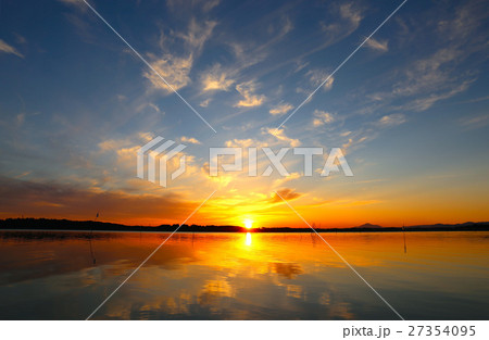 涸沼の夕景　親沢公園　茨城県 27354095
