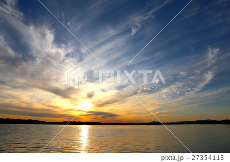 涸沼の夕景 27354113