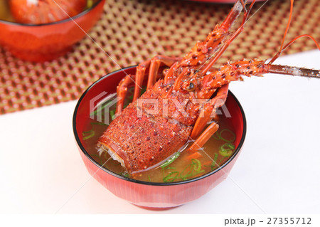 伊勢海老の味噌汁 伊勢海老の味噌汁 27355712