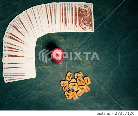 Composition for healing and fortune telling 27357120