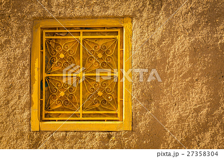 Typical Berber architectural elements in Merzouga Typical Berber architectural elements in Merzouga 27358304