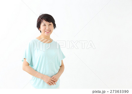 ミドル女性　ポートレート 27363390