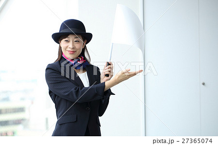 バスガイドさん 27365074