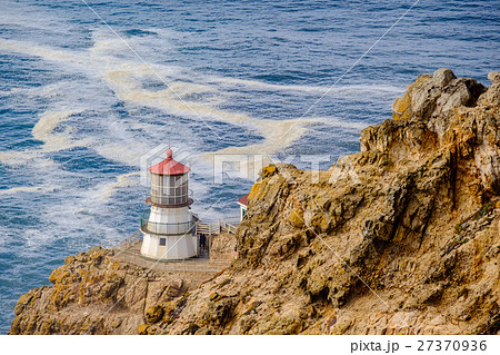 Point Reyes Lighthouse at Pacific coast Point Reyes Lighthouse at Pacific coast 27370936
