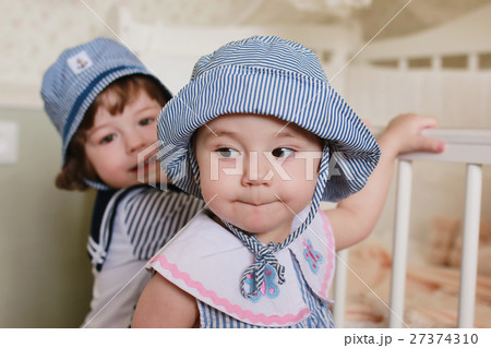 kid sailor play at home 27374310