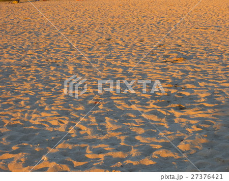 Sandy beach 27376421