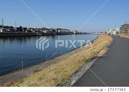 川辺の景色 川辺の景色 27377363