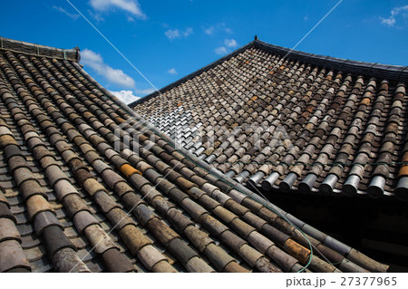 世界遺産　元興寺の古代瓦　極楽堂と禅室 27377965