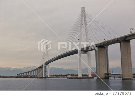 新湊大橋の主塔部、富山県射水市 27379072