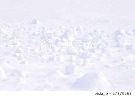 北海道　雪原 27379268