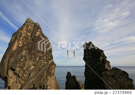 高知県室戸市　鹿岡の夫婦岩 27379969