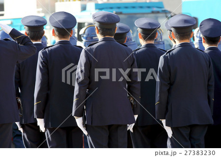 警察官 27383230