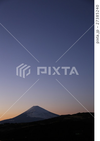 夕暮れの富士山 27385240